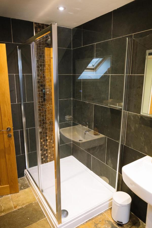 The Tal-Y-Cafn Hotel Конви Экстерьер фото